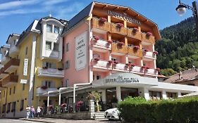 Hotel Corona